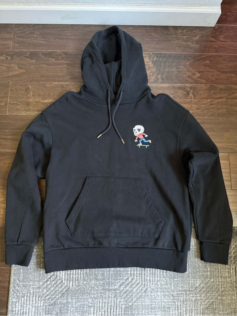 Li Ning Skateboard Men's Black Pullover Hoodie sz S with Skate Skull Graphic